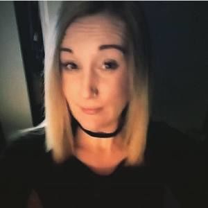 Meet your Posher, Holly